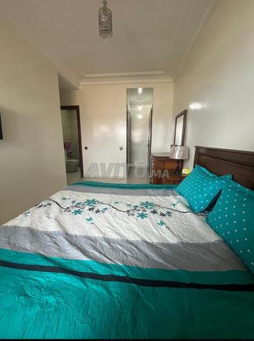 Apparemment à vendre à roches noires - 2