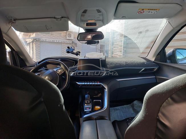 peugeot 3008 model 2019. version active
