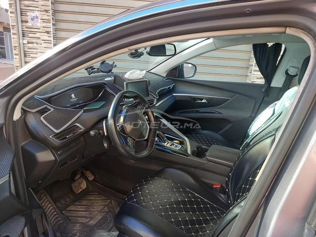 peugeot 3008 model 2019. version active