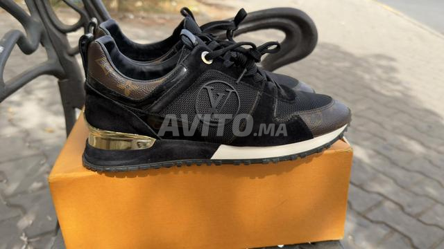 baskets Louis Vuitton authentiques taille 38