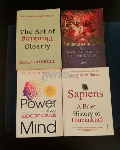 4 grands livres en anglais (85 dh)