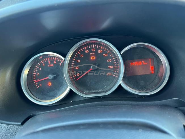je m'ait ma voiture très bon état 