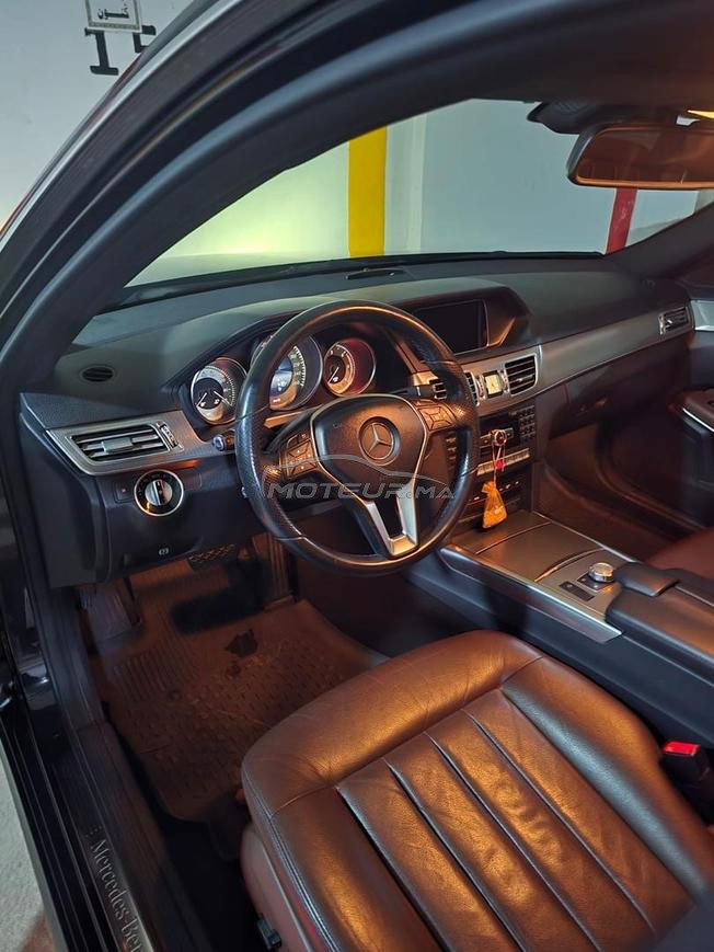 Mercedes E220 