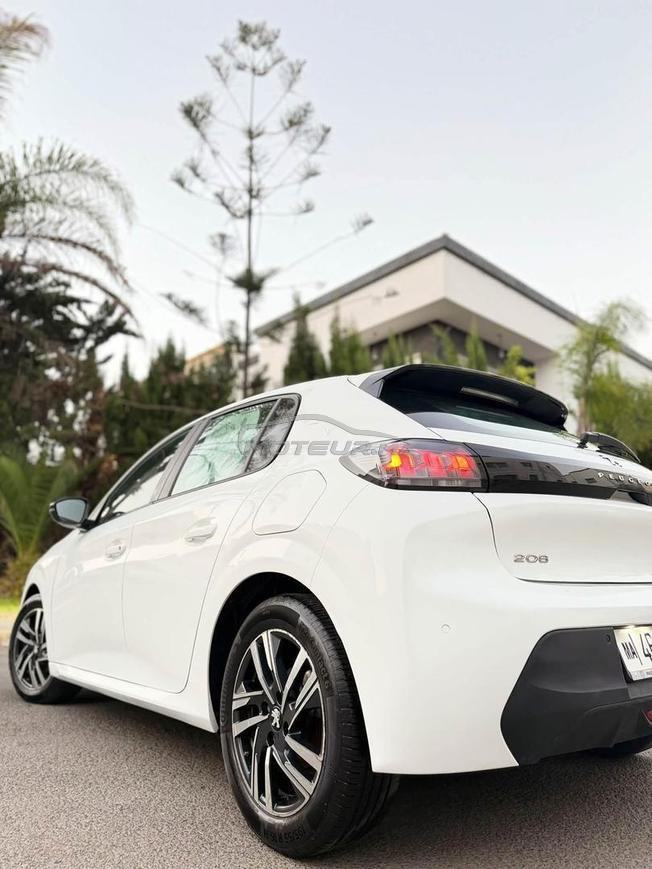 Peugeot 208 Diesel Manuelle 2023 à Casablanca