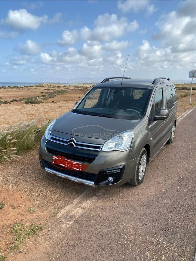 Citroën Berlingo Diesel Manuelle 2016 à Nador