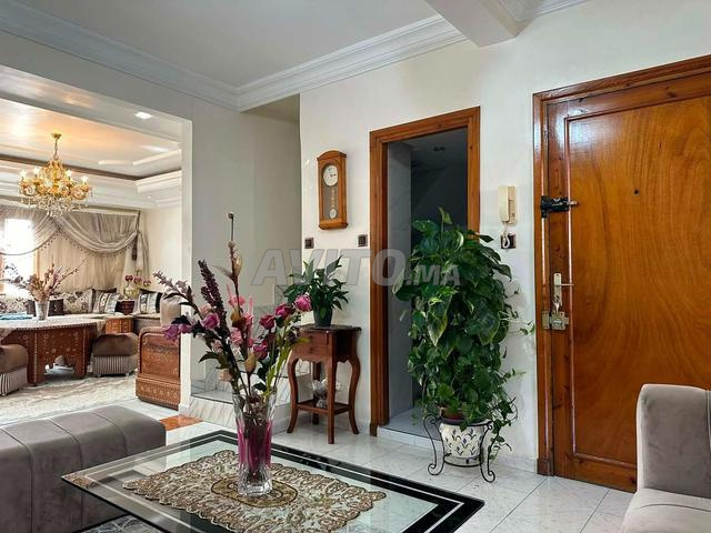 DUPLEX DE 205 m² AVEC TERRASSE PRIVATIVE - 2
