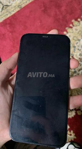 iPhone 12 normal officiel jamais ouvert - 2