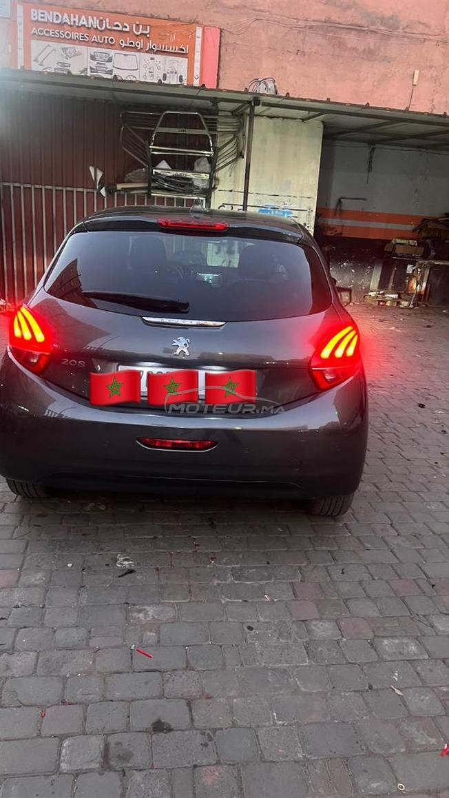 Peugeot 208  diesel 2017 toutes options 