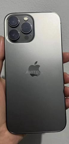iPhone 13 Pro Max 256 جيجابايت بحالة جيدة جدًا 92