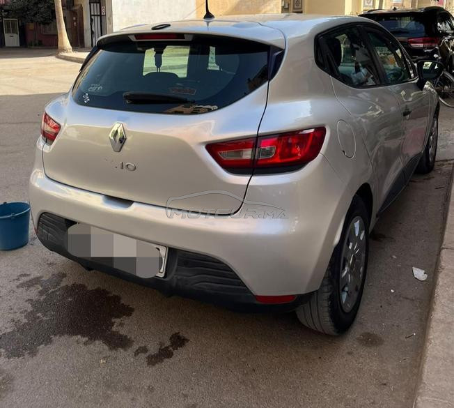 Renault Clio Essence Manuelle 2015 à Tanger