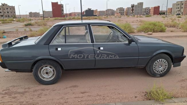 Peugeot505