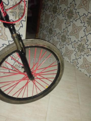 Vélos avec changements et freins Shimano et VTT - 2