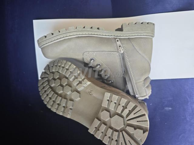 Bottes unisexes taille 34 importées - 2