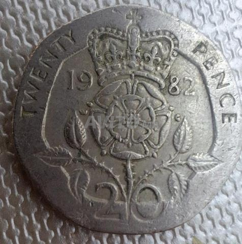 pièce monnaie 20 pence Queen Elizabeth 1984 - 2