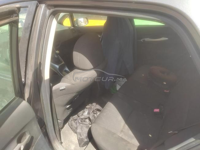 toyota auris 2012