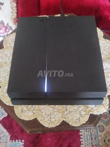 PS4 fat جديد جدًا بحالة جيدة جدًا - 2