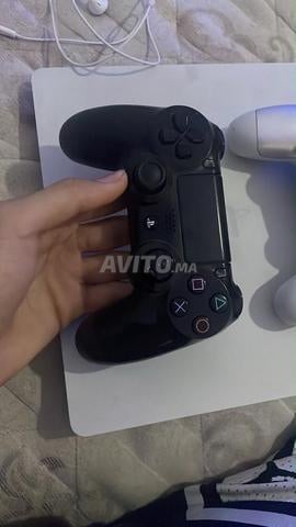 PS4 Slim - 2 manettes originales - bon état - 2