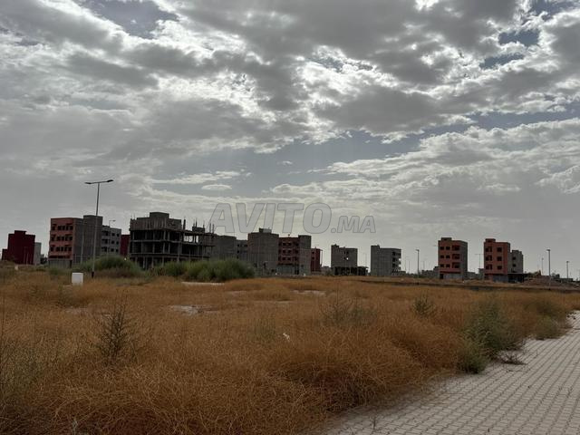 أرض R+4 Azzouzia 2. بمساحة 403m2 - 2