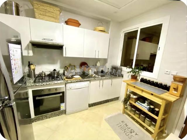 Bel Appartement Meublé de 101 m² à Louer - 2