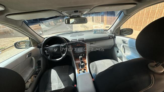 Mercedes-Benz C220