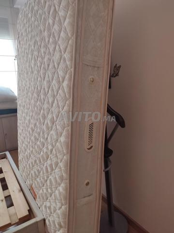 matelas en très bon état - 2