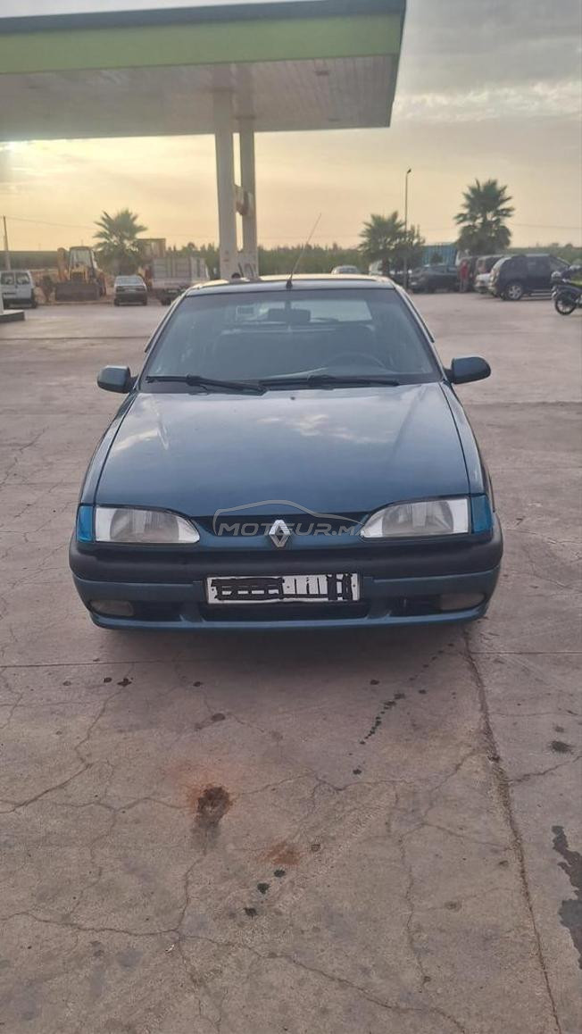 Renault 19
