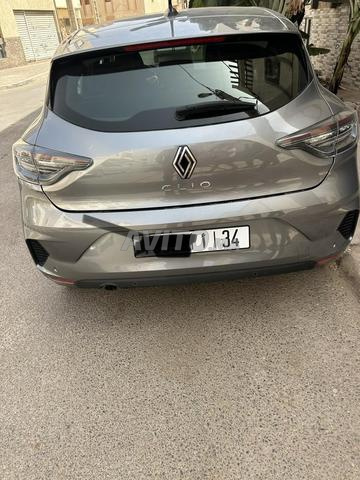 Renault Clio Diesel Manuelle 2024 à Agadir