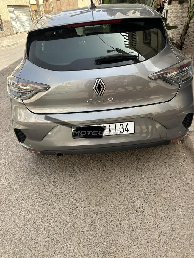 Renault Clio Diesel Manuelle 2024 à Agadir