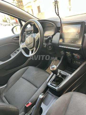 Renault Clio Diesel Manuelle 2024 à Agadir - 2