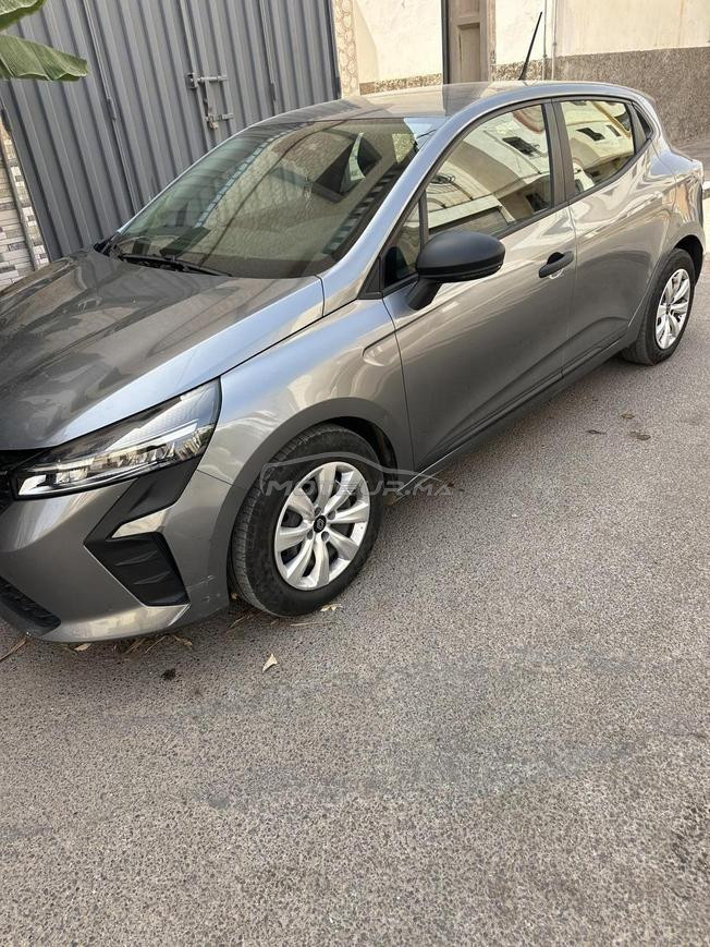 Renault Clio Diesel Manuelle 2024 à Agadir