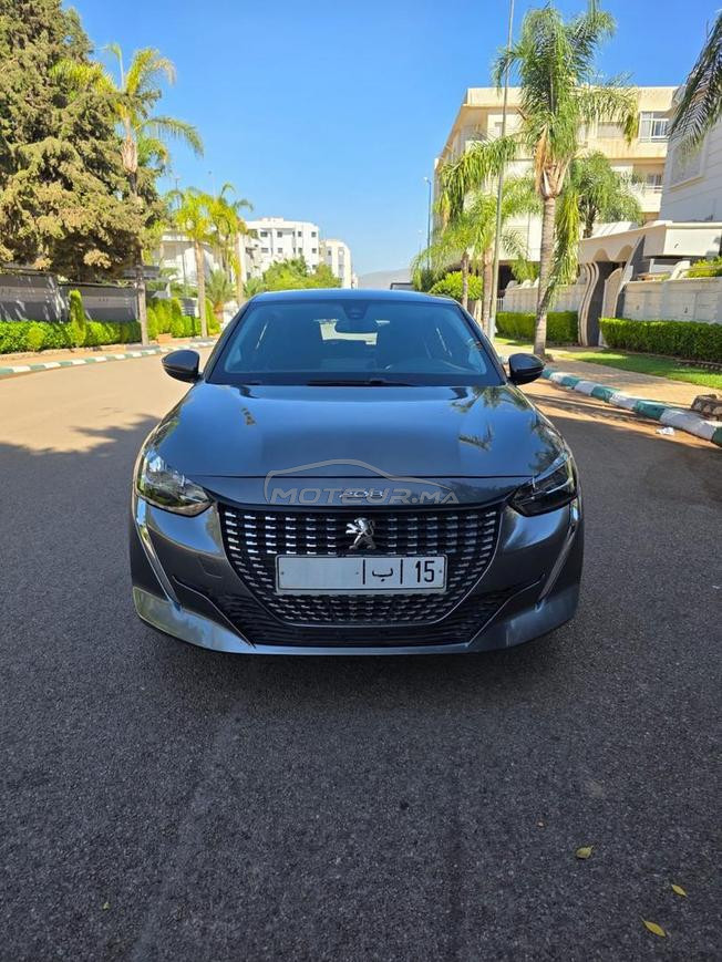 Peugeot 208 Diesel Manuelle à Fès