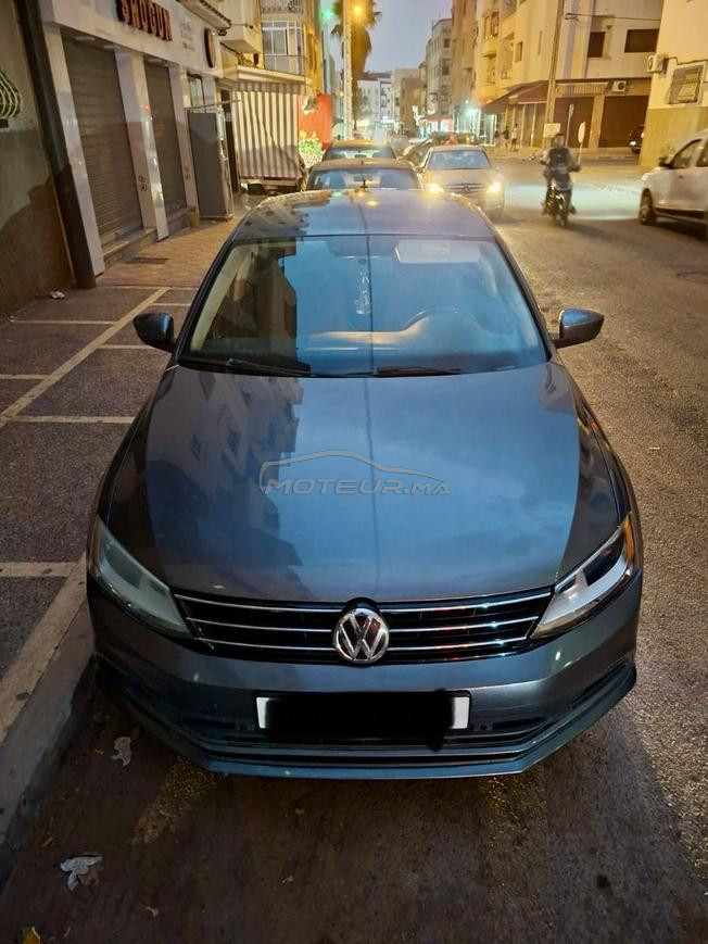 Volkswagen Jetta 2.0 TDI DSG – 2017 USA
