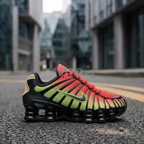 Nike Shox TL pointure 43, neuves.