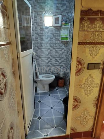 Vente urgente à مرتيل الحريق : 3 maisons, salon et douche - 2