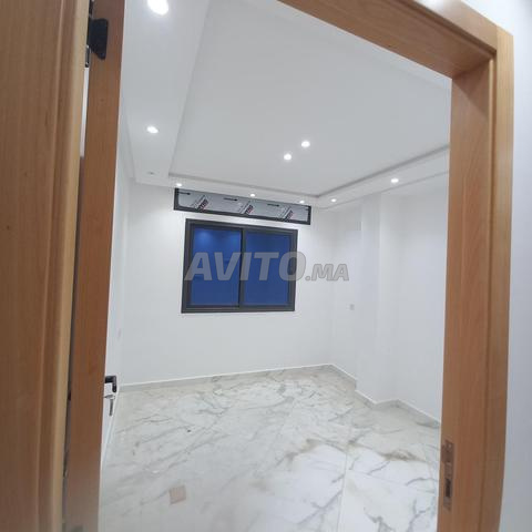 Appartement de 62 mètres carrés, ascenseur, balcon, soutien de l'État, petit immeuble - 2