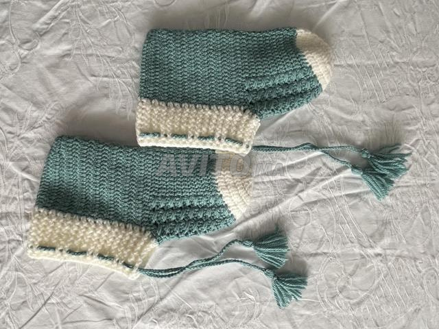 Chaussettes crochetées neuves, jolies et faites à la main