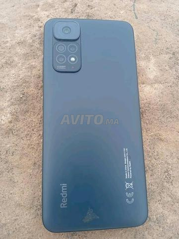 Téléphone propre, tout est d'origine, jamais ouvert - 2