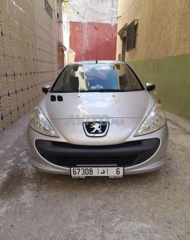 Peugoet 206 model 2011 - 2