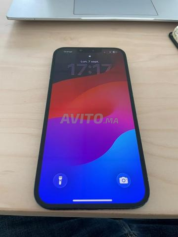 Vends iPhone 14 Plus 256 Go, Batterie à 84%