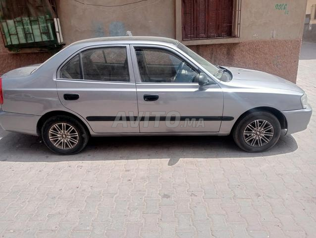 hyundai accent  - 2