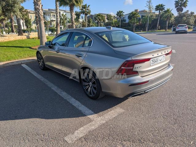 Volvo S60 محرك بنزين آتوماتيك 2020 - 2