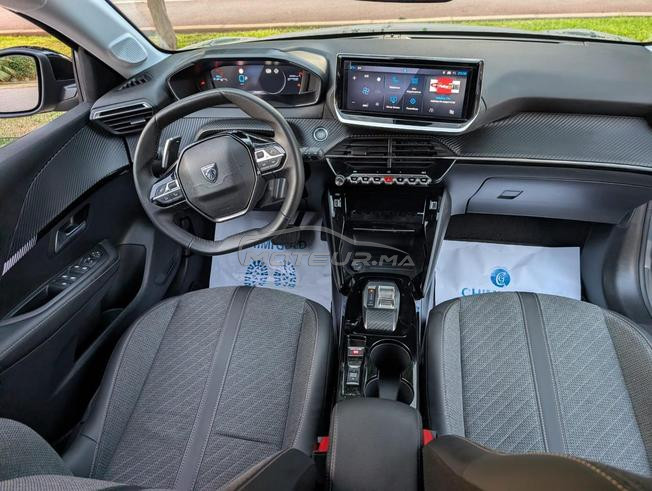 Peugeot 208 Hybride Automatique 2025 à Rabat