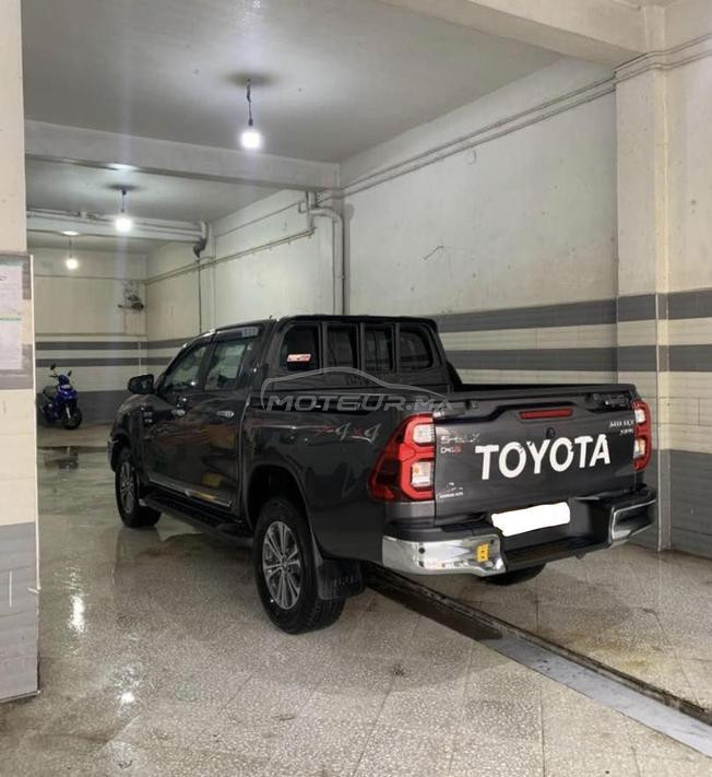 toyota hilux revo
