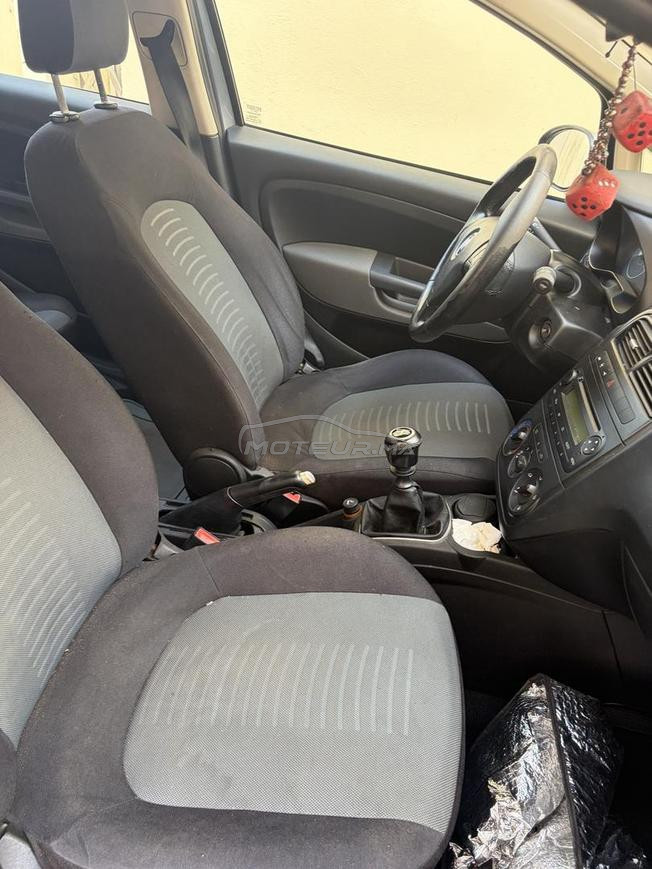 fiat punto model 2008 en gris souris 
