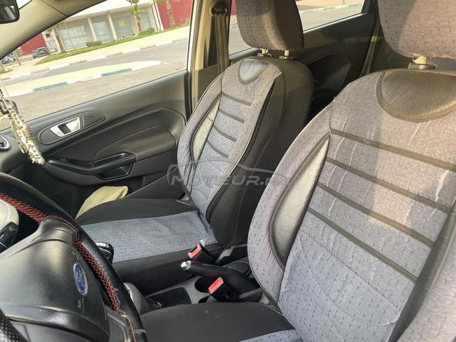 Ford Fiesta Essence Manuelle 2016 à Agadir