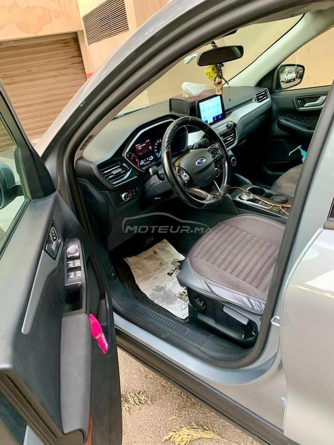 kuga 2021 automatique