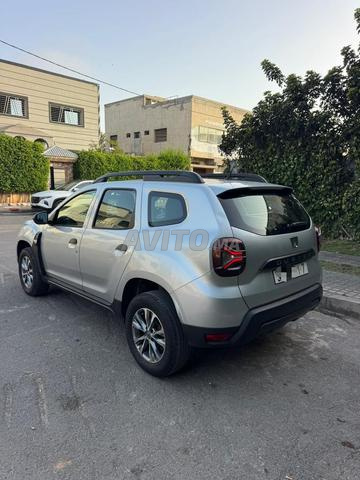 Dacia duster 2022 بنظام ناقل حركة يدوي - 2