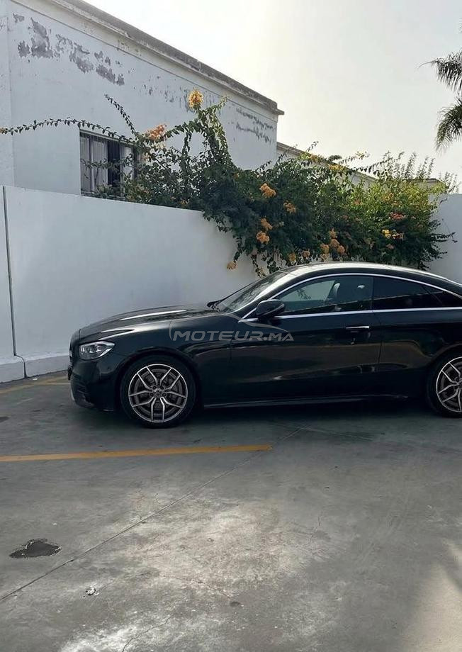 Mercedes-Benz Classe E Coupé 220 AMG Line