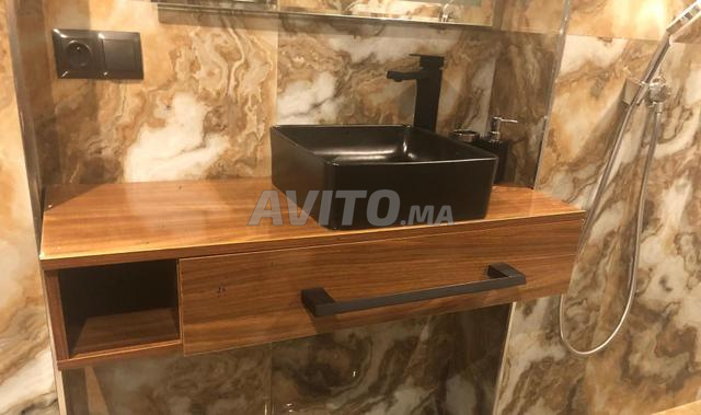 Meuble de salle de bain haut de gamme à vendre