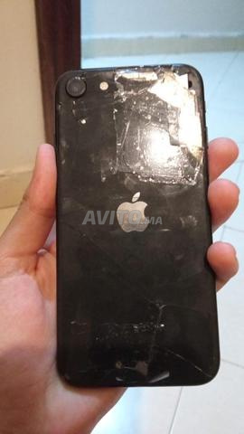 iPhone SE 2022 64GB - Batterie neuve - iOS 26 - 2